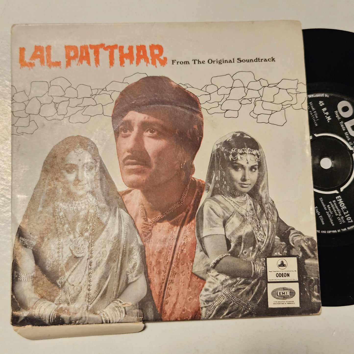 Lal Patthar   - Shankar Jaikishan classic superhit in Near mint Odeon EP rare - EMOE 2107