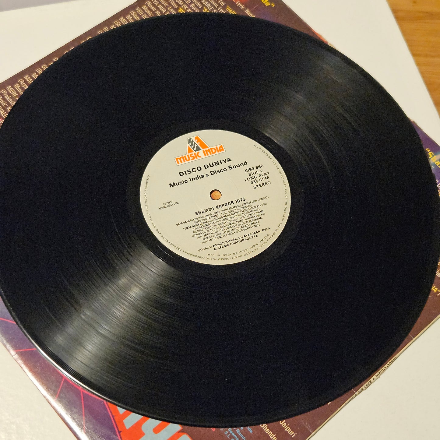 Disco Duniya - 28 non stop disco party numbers in excellent condition