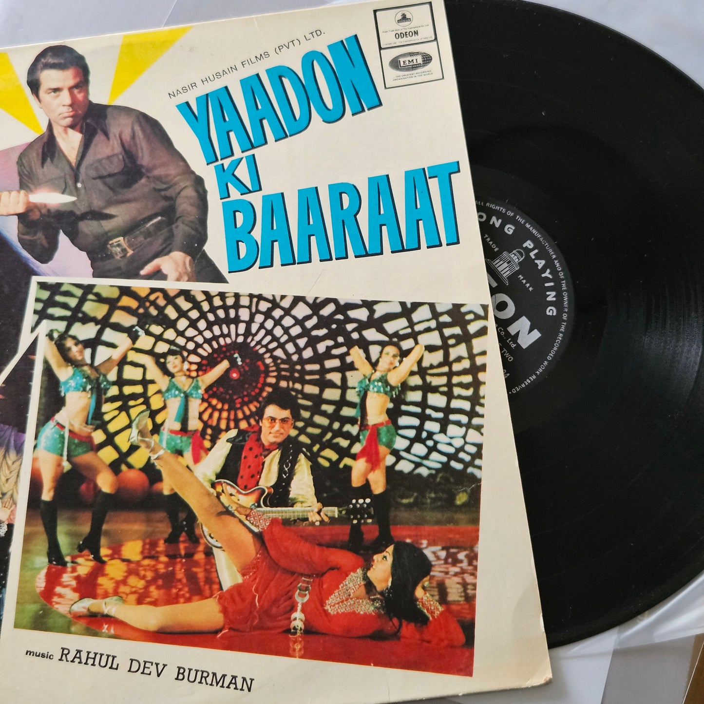 Yaadon Ki Baaraat - R. D. Burman superhit blockbuster in near mint - original soundtrack