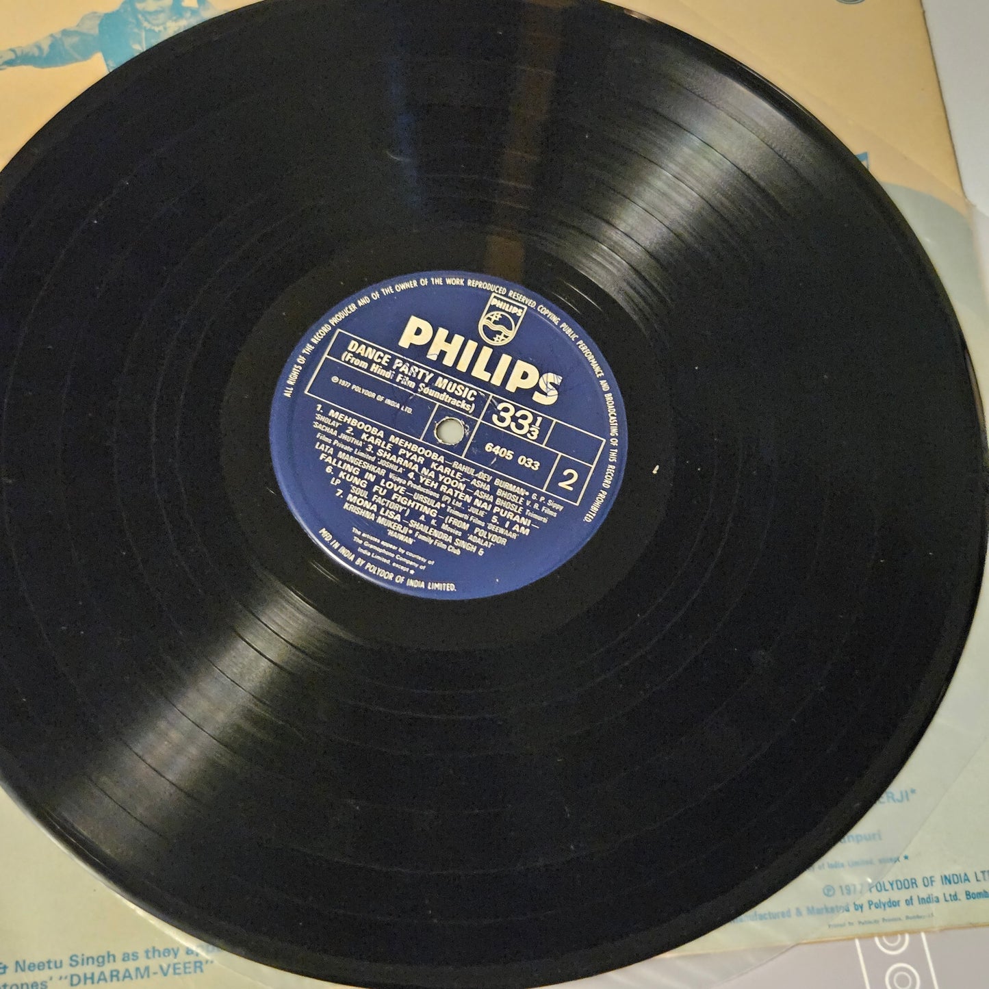Dance part music  in VG++ condition Philips 6405033 - rare collection from original soundtracks Include *I m falling in love* from Deewar