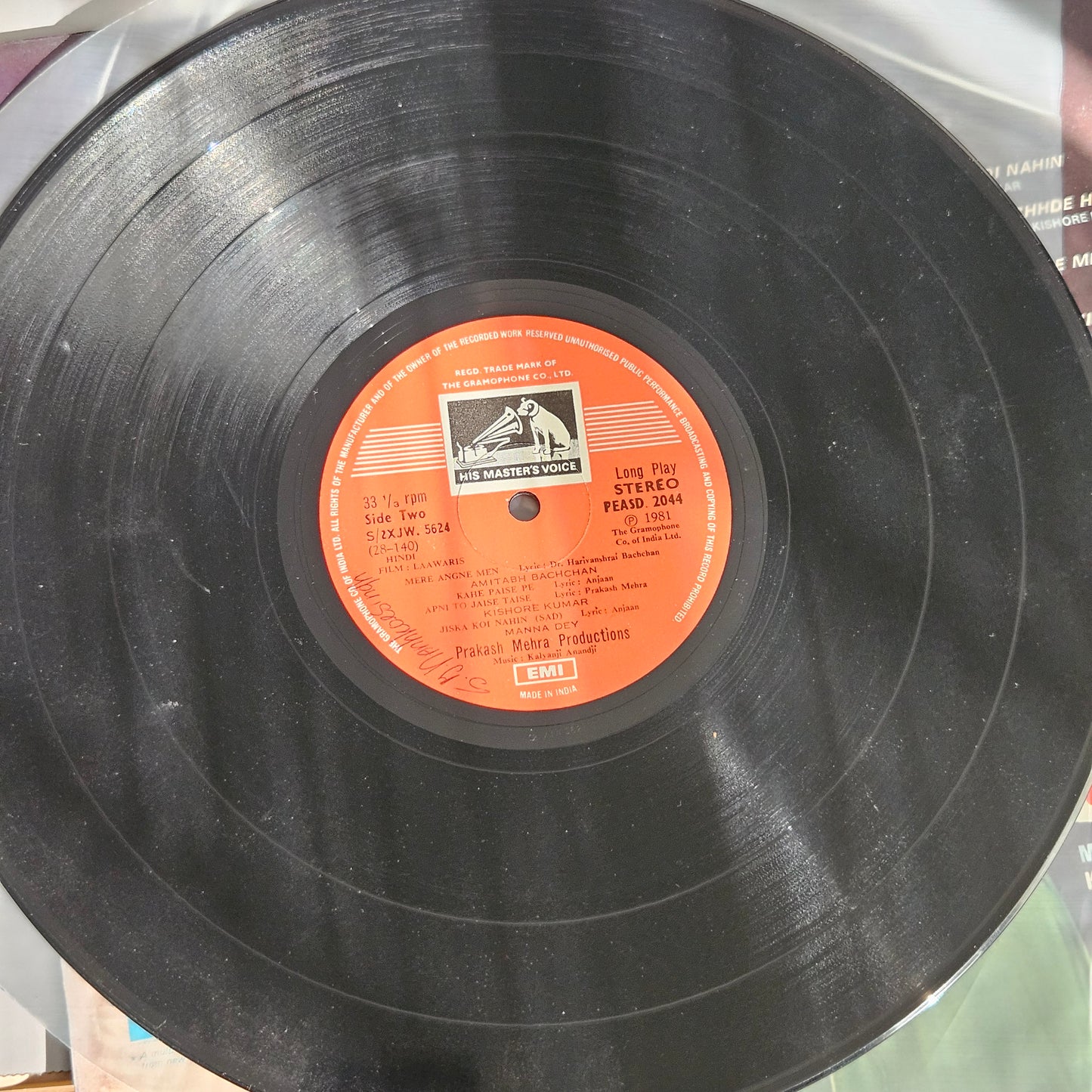 Laawaris - Amitabh blockbuster Music by Kalyanji Anandji in Psych Funk- Gatefold edition in VG++ condition