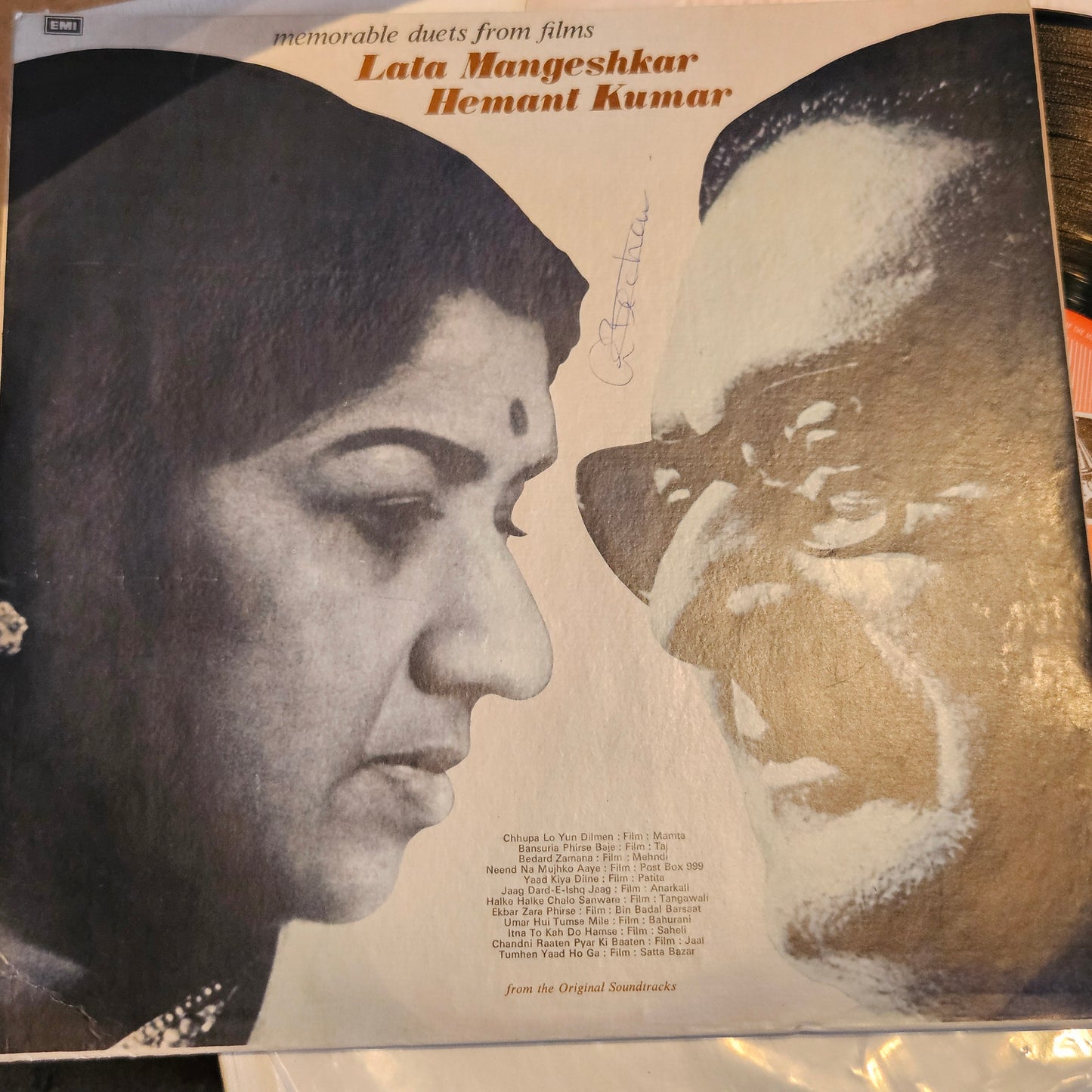 Duets of Lata Mangeshkar & Hemant Kumar record  from original soundtracks in near mint
