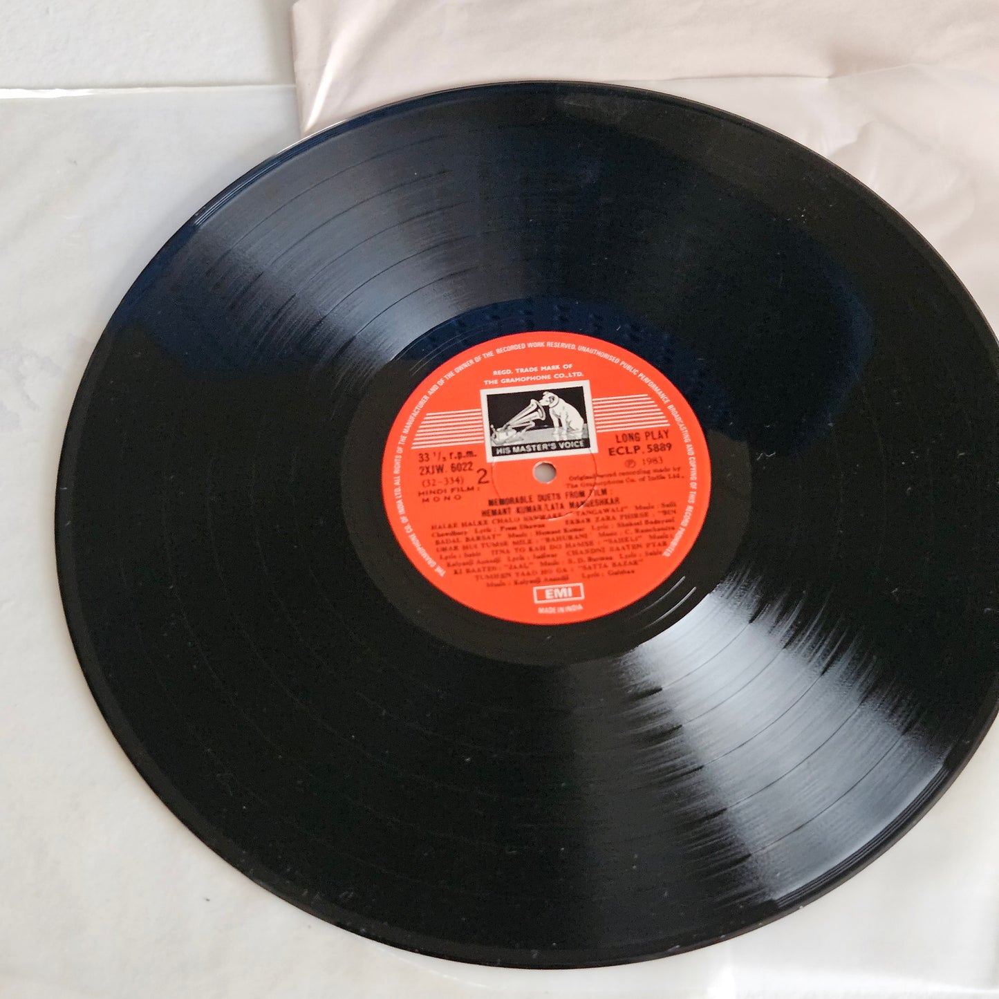 Duets of Lata Mangeshkar & Hemant Kumar record  from original soundtracks in near mint