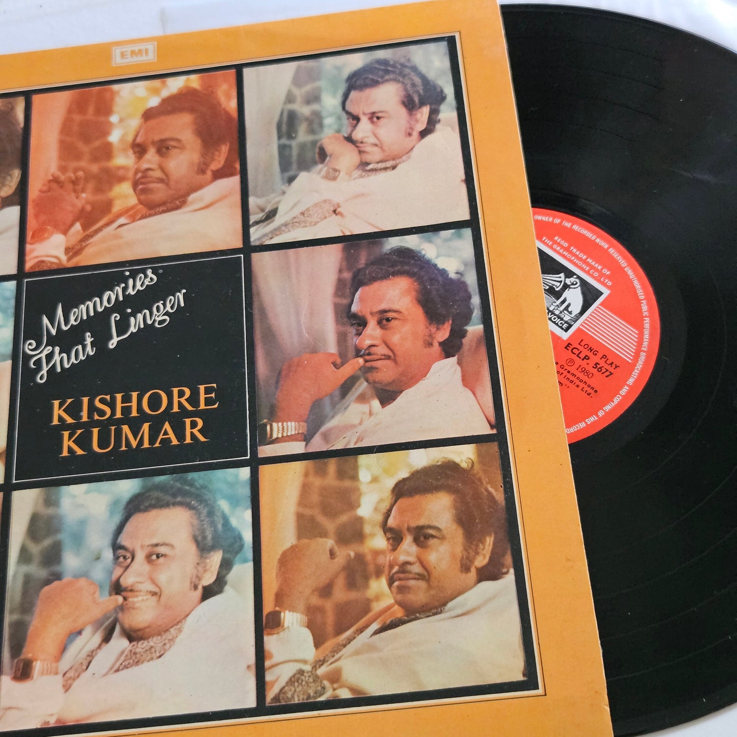 Kishore Kumar - memories that linger- Superb collection in Excellent condition - include Rimzim Gire sawan, Diye jalte hai and Aanewala pal - ECLP 5677