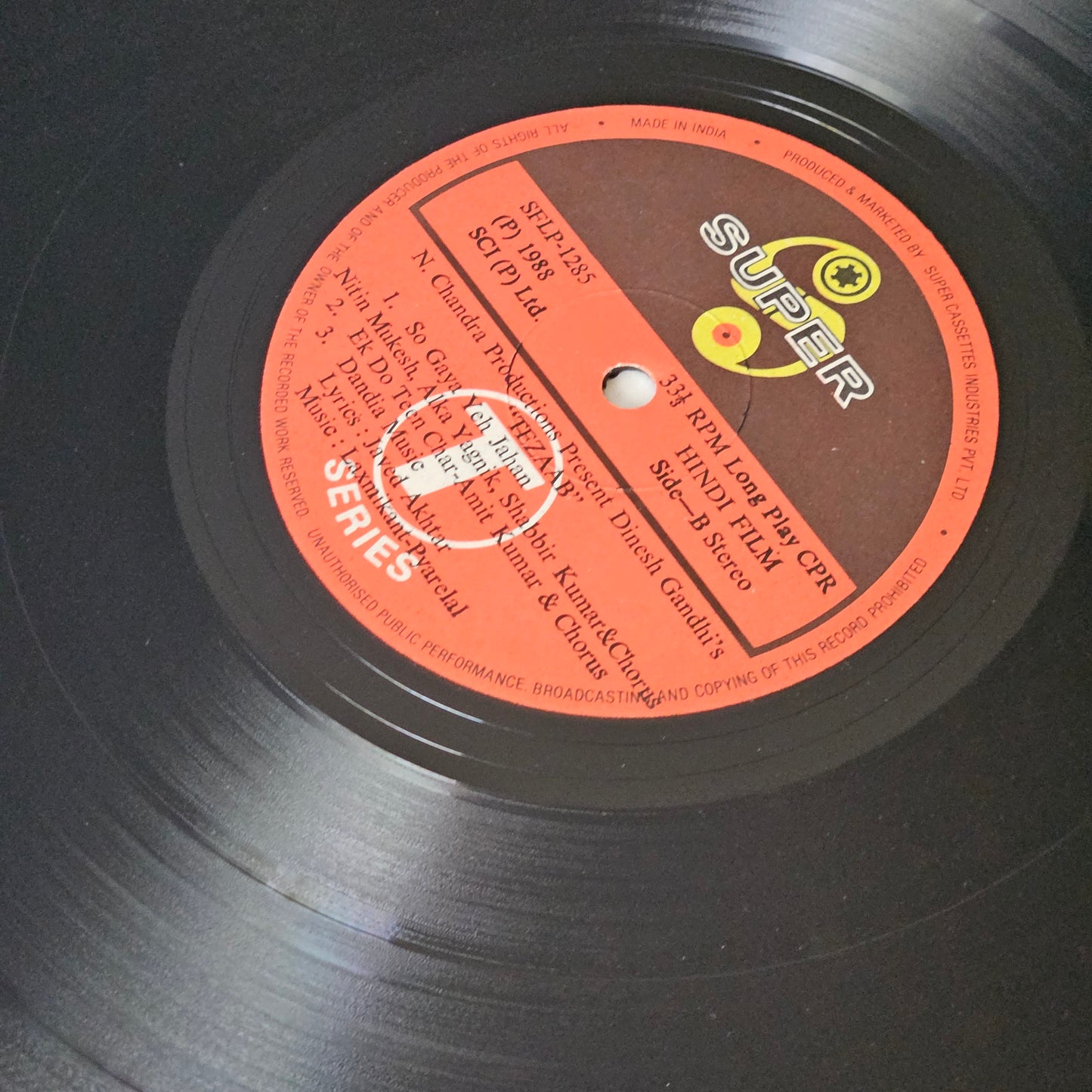 Tezaab (1988) -  super hit in near mint condition from the dealer unused stock original released soundtrack