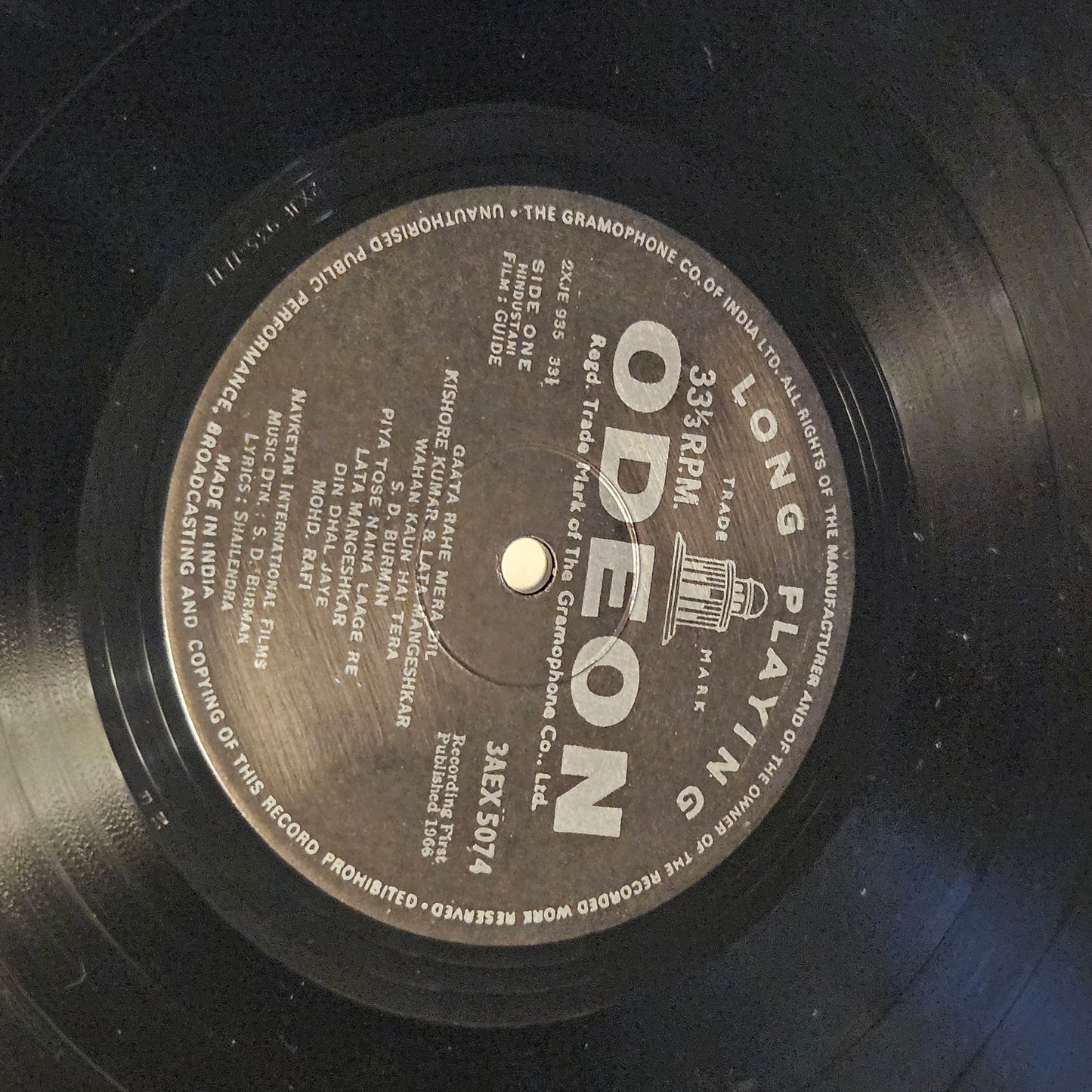 Guide - S. D. Burman and Navketan blockbuster odeon edition - near mint - from original soundtrack