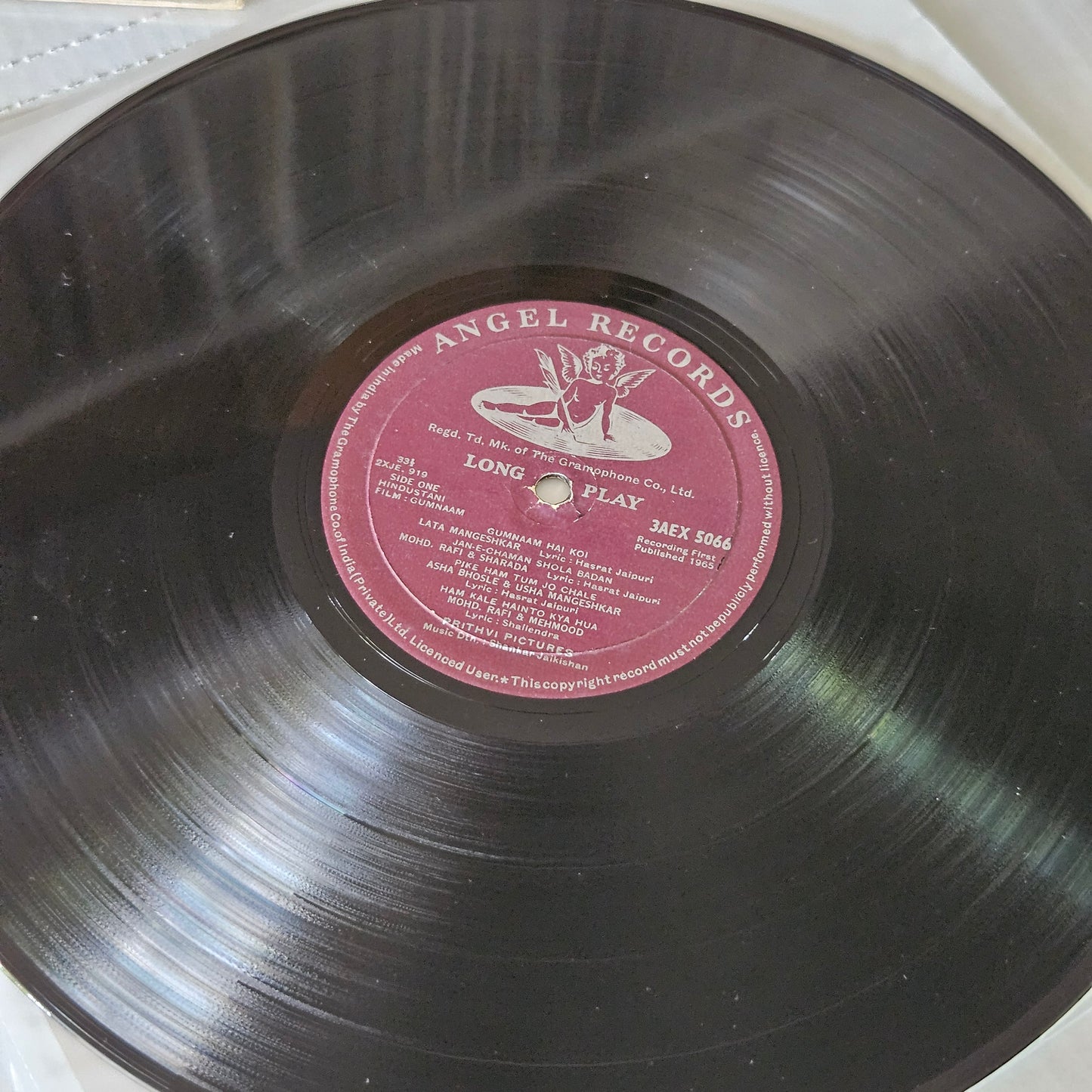 Gumnaam - Shankar Jaikishan - Angel 1st edition - near mint Original Soundtracks from well kept collection