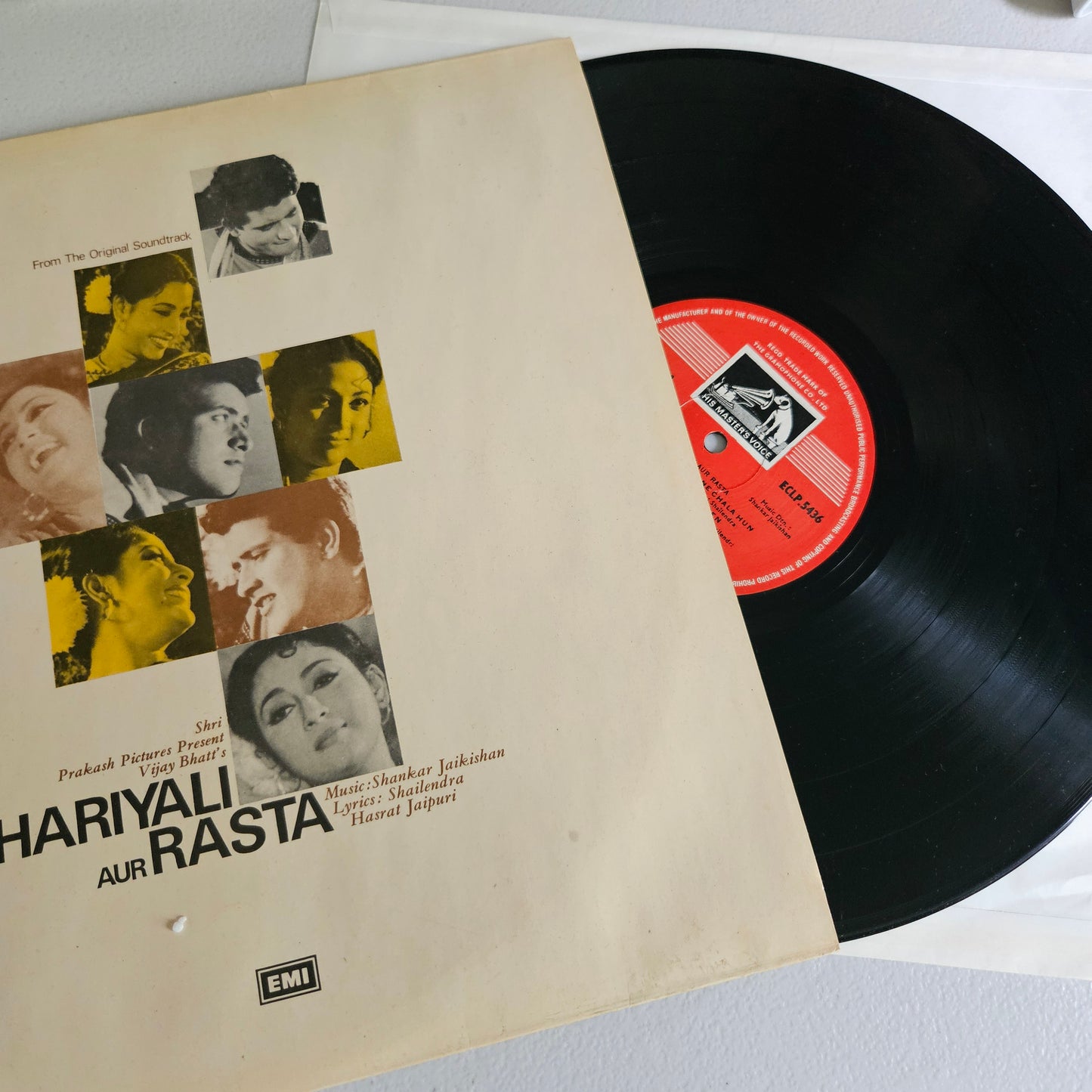 Hariyali Aur Rasta - Shankar Jaikishan - superb recording in near mint Pristine condition