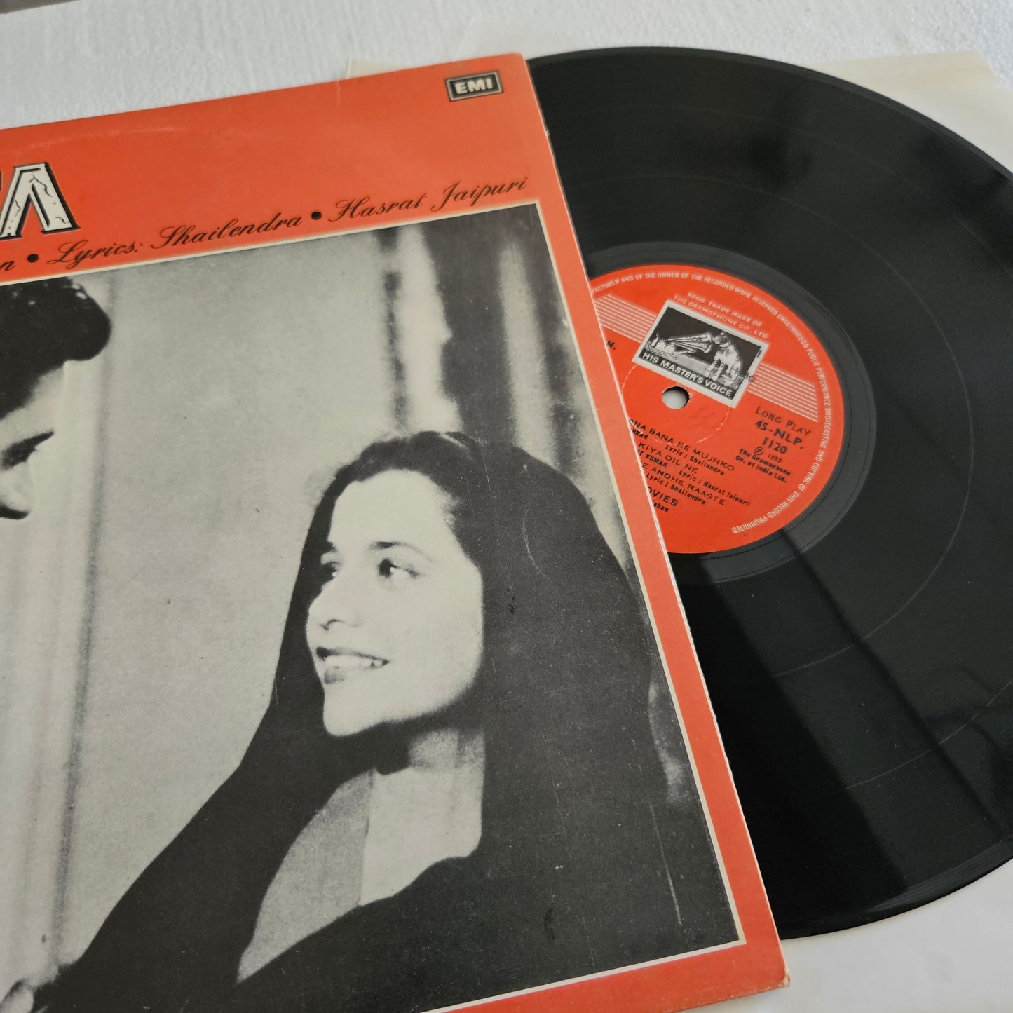 patita - Shankar Jaikishan classic OST superhit in pristine condition 45 rpm lp- superb acoustics