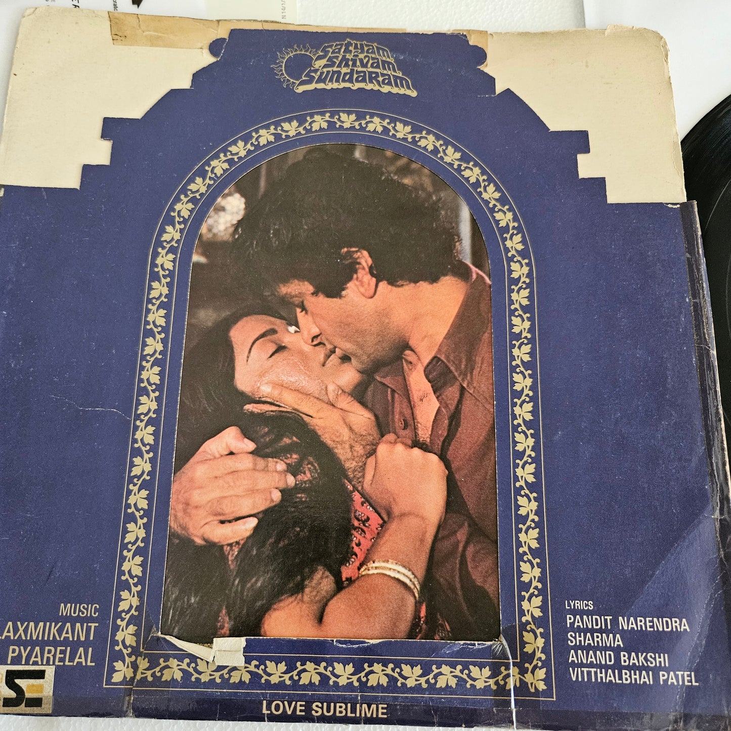 Satyam Shivam Sudaram - Laxmikant Pyarelal classic Multifold in near mint