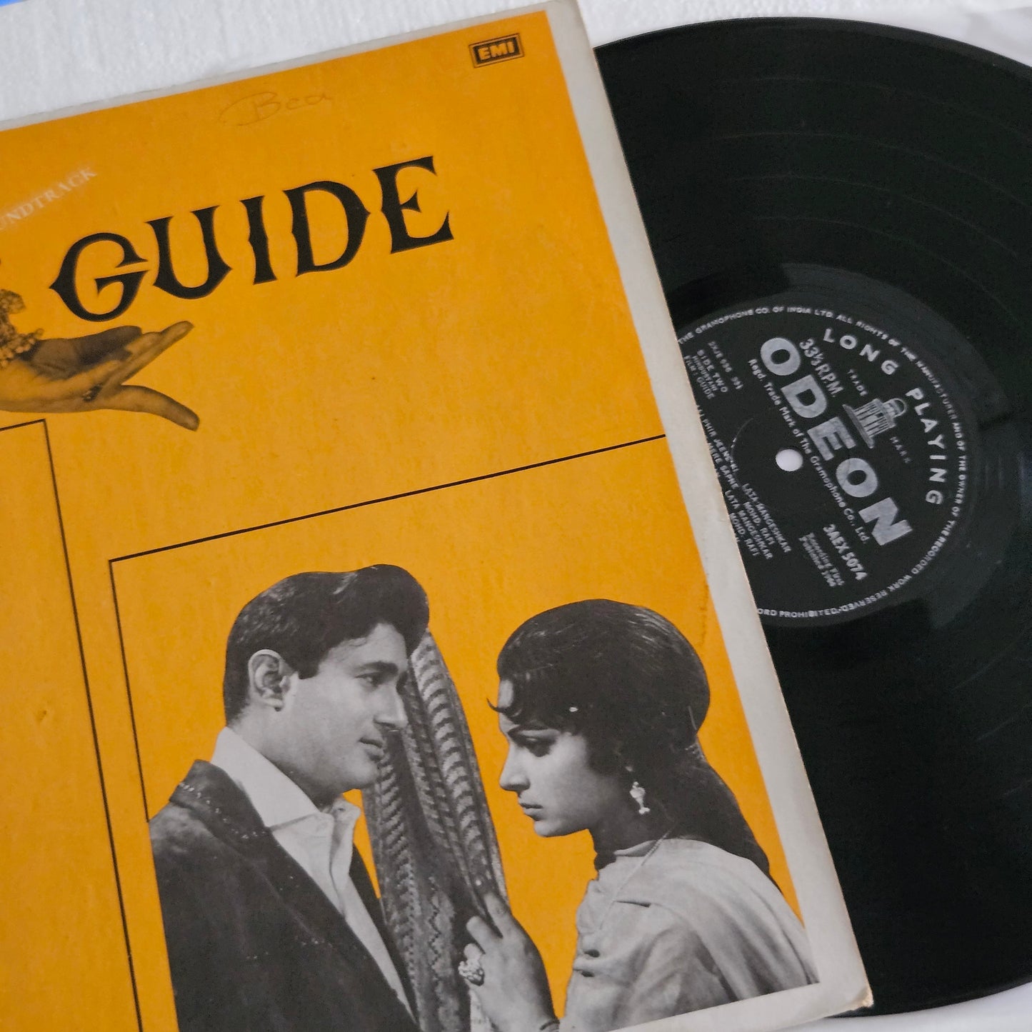 Guide - S. D. Burman and Navketan blockbuster odeon edition - near mint - from original soundtrack