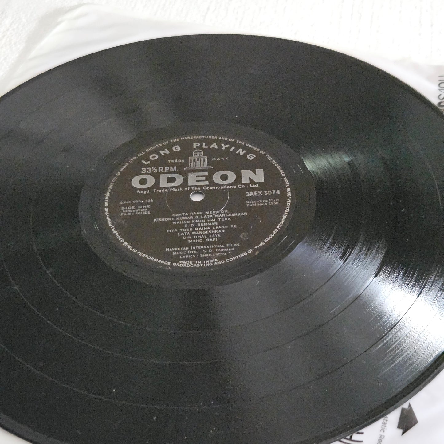 Guide - S. D. Burman and Navketan blockbuster odeon edition - near mint - from original soundtrack