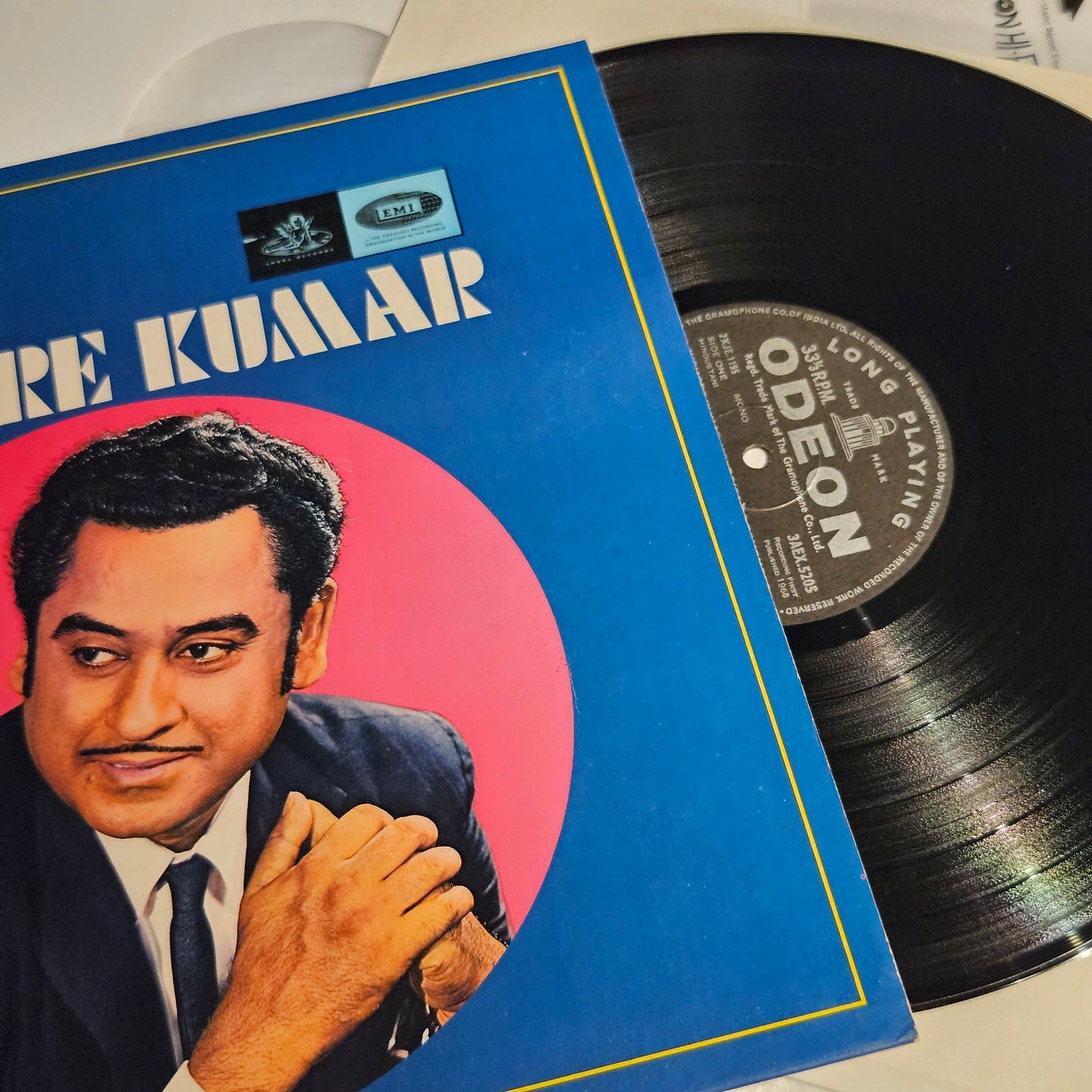 Kishore Kumar - Melodies to remember in Near Mint condition from original soundtrack - 3AEX5205