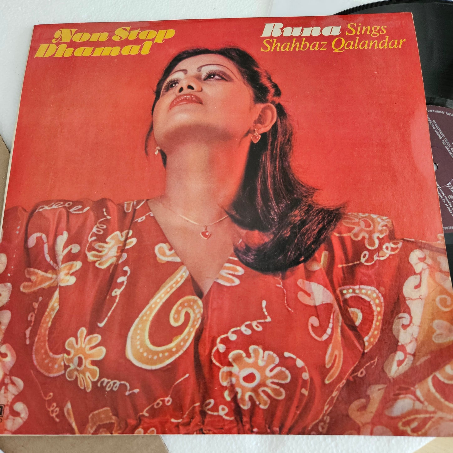 Runa Laila - Non Stop Dhamal - Runa Sings Shahbaz Qalandar in near mint Pristine condition