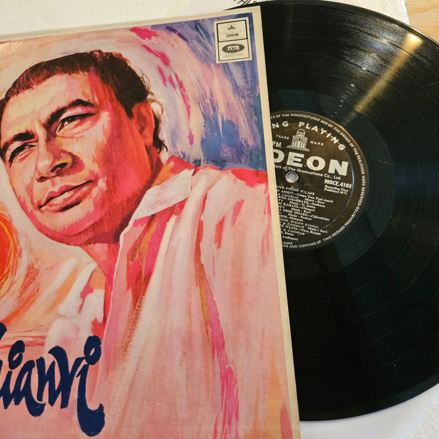 Sahir Ludhianvi - 1st ring odeon Bhajans from films -  in excellent condition from original soundtracks MOCE4101