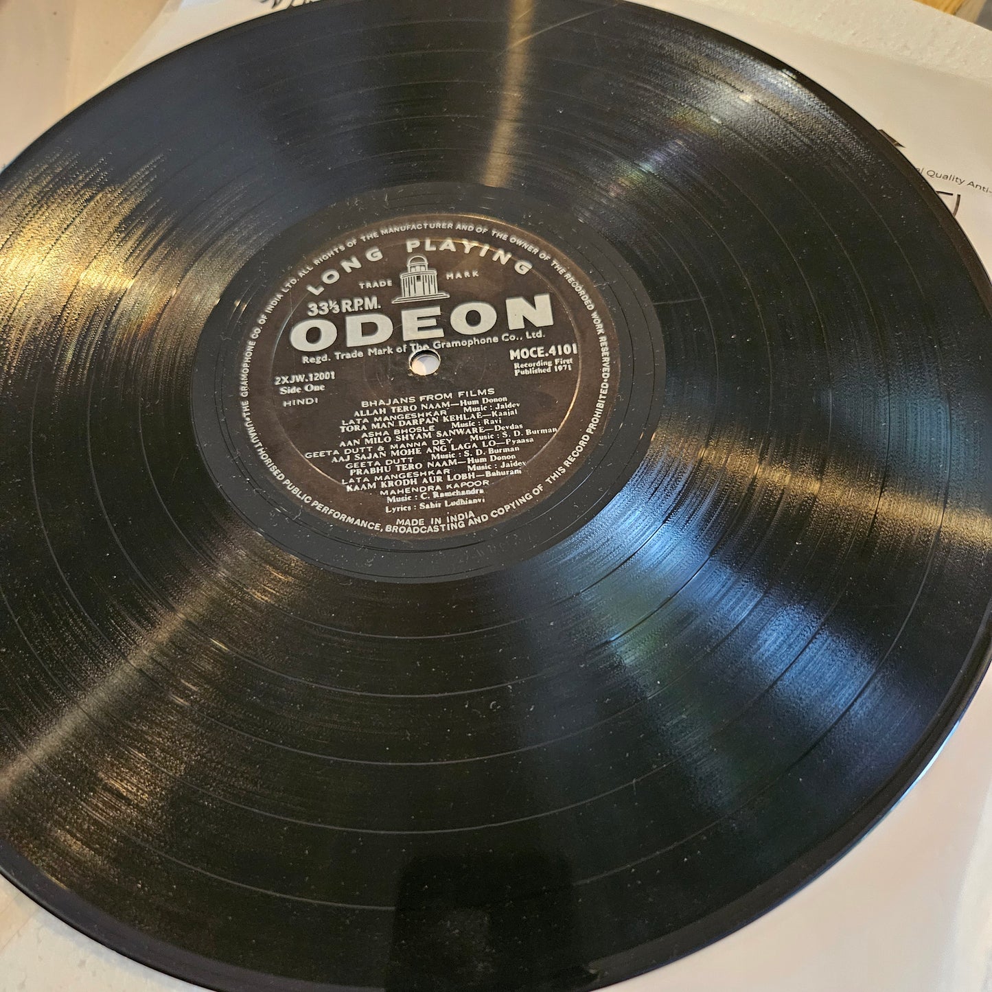 Sahir Ludhianvi - 1st ring odeon Bhajans from films -  in excellent condition from original soundtracks MOCE4101