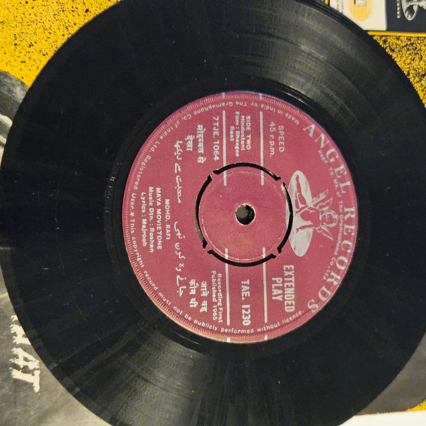 Bheegee Raat  - Music Roshan  classic superhit in Near mint Angel  EP rare from original soundtrack TAE-1230