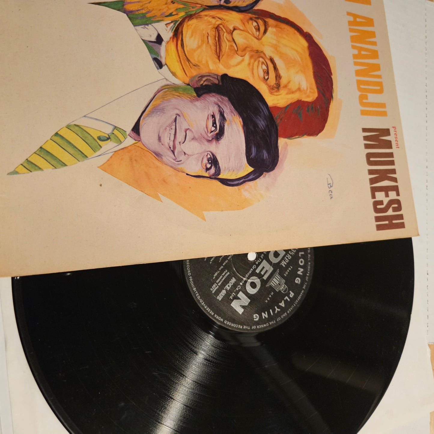 Kalyanji Anandji present MUKESH - in VG++ condition from original soundtrack - MOCE 4035