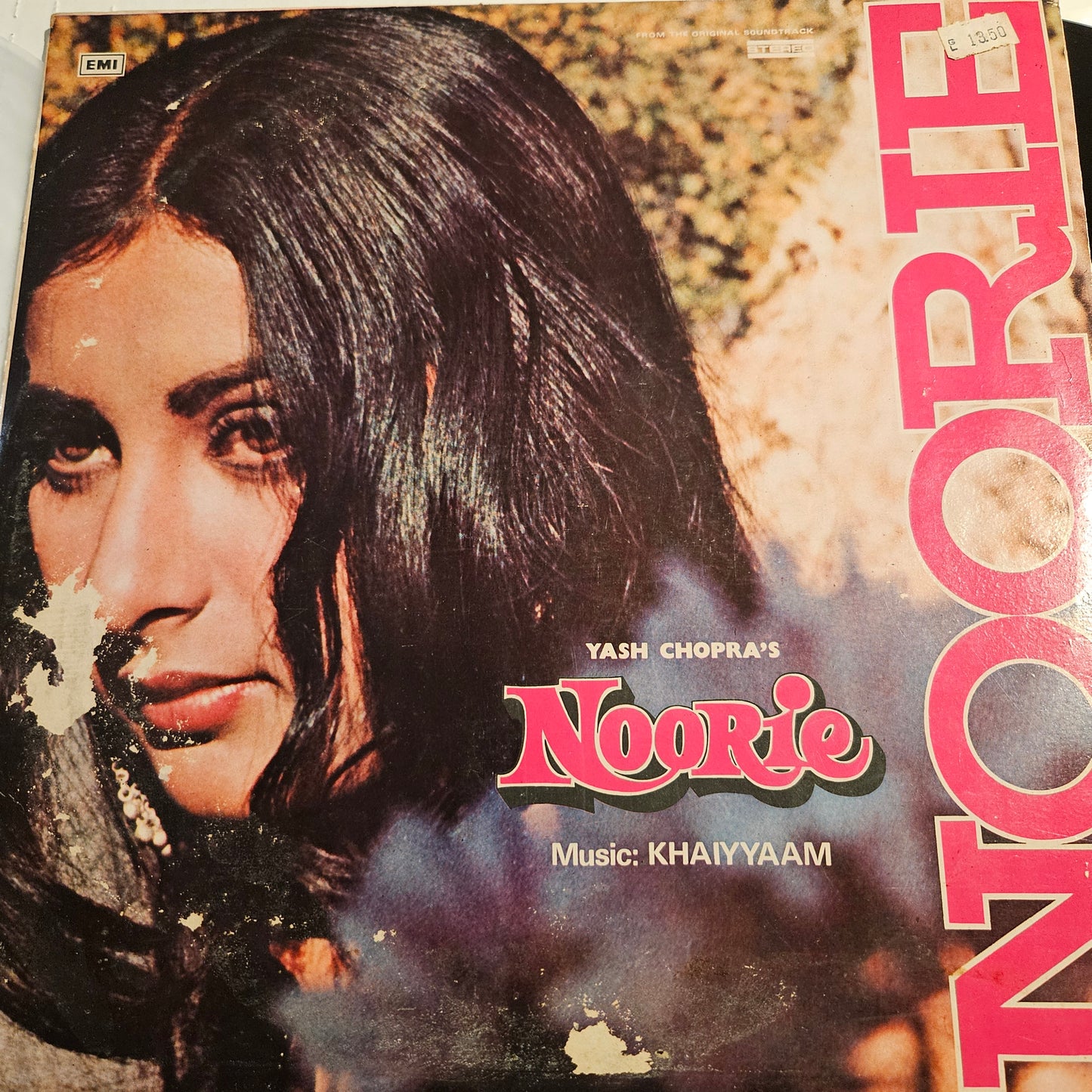 Noorie - Khayyam blockbuster album in near mint condition in stereo from original soundtrack - ECSD 5618