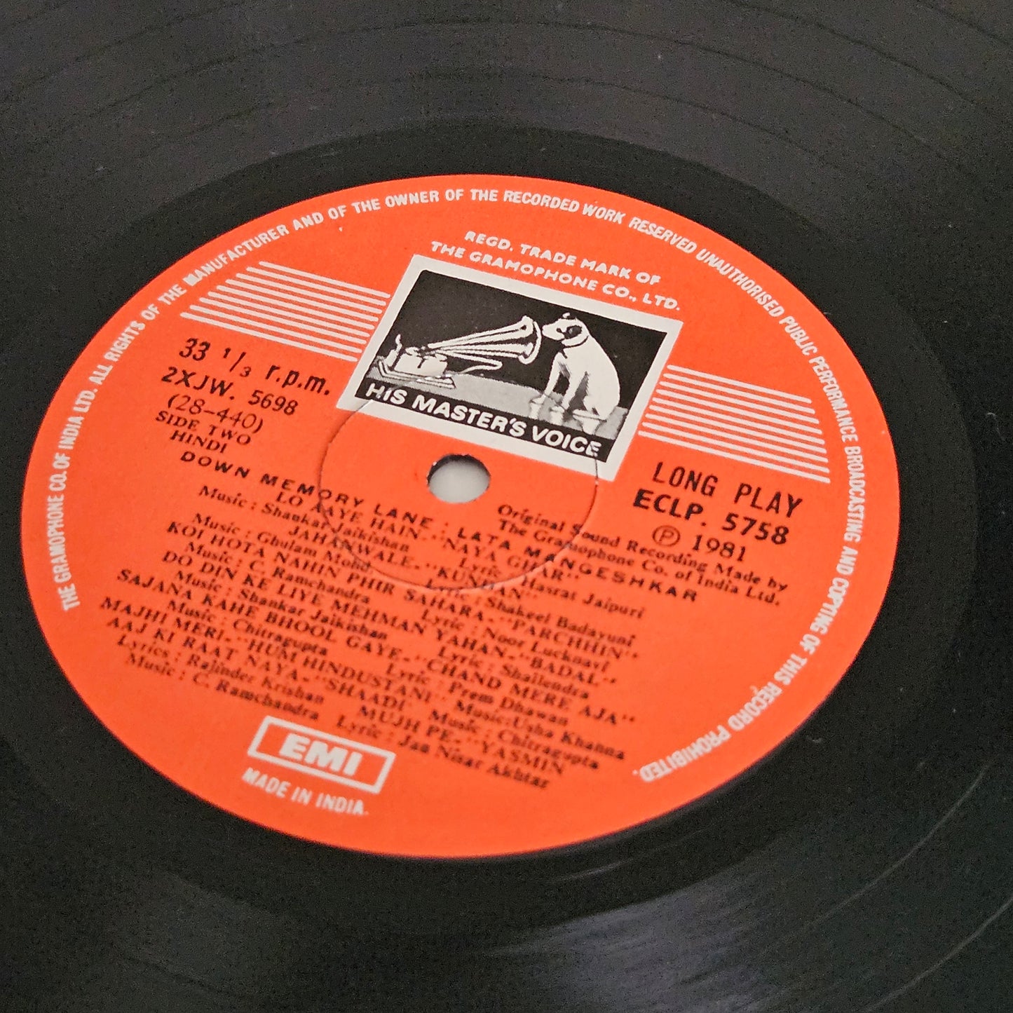 Lata Mangeshkar - Down Memory lane - Superhit collection from original soundtrack - ECLP 5758 - 15 Nostalgic hits
