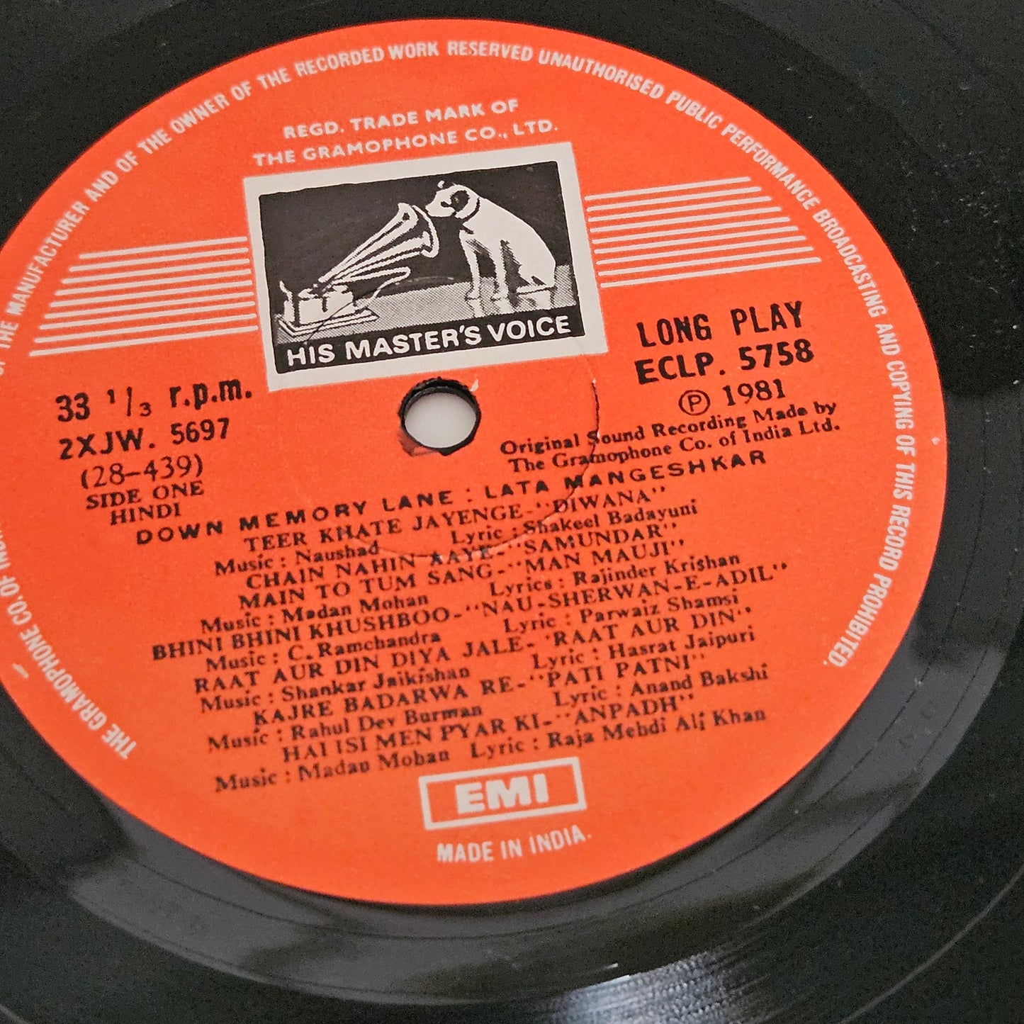 Lata Mangeshkar - Down Memory lane - Superhit collection from original soundtrack - ECLP 5758 - 15 Nostalgic hits
