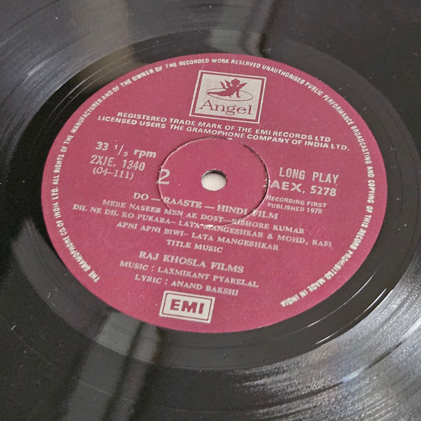 Do Raaste - music by Laxmikant Pyarelal from Original Soundtrack  in near mint condition from original soundtrack b- 3AEX 5278