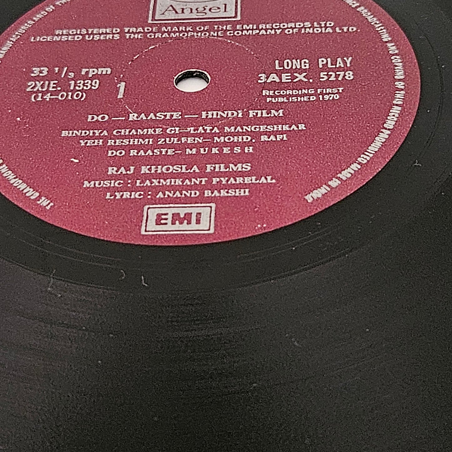 Do Raaste - music by Laxmikant Pyarelal from Original Soundtrack  in near mint condition from original soundtrack b- 3AEX 5278