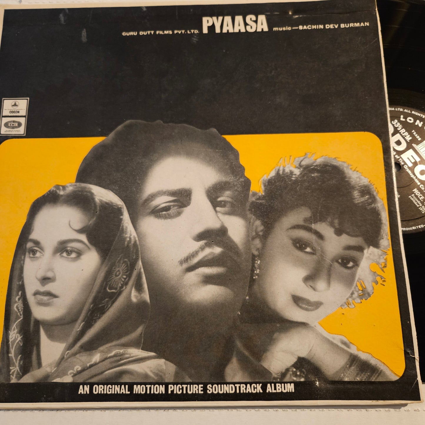 Pyaasa - S D Burman and Guru Dut eternal classic - 1st Edition Ring Odeon Edition  - near mint MOCE 4010 from original soundtrack