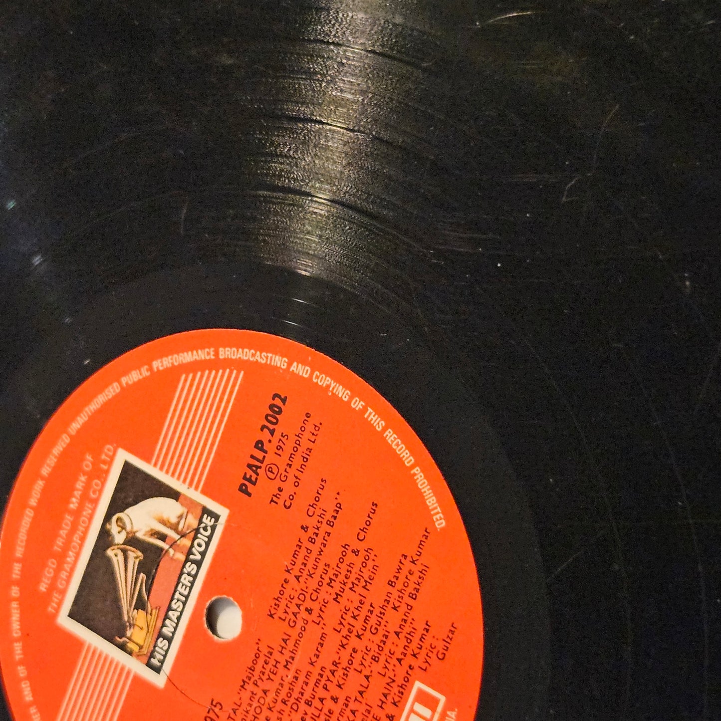 Film Hits of 1975 - Collection of superhit songs gatefold with starts pics and autographs in good+ condition - see songs list in description - from OST PEALP-4002