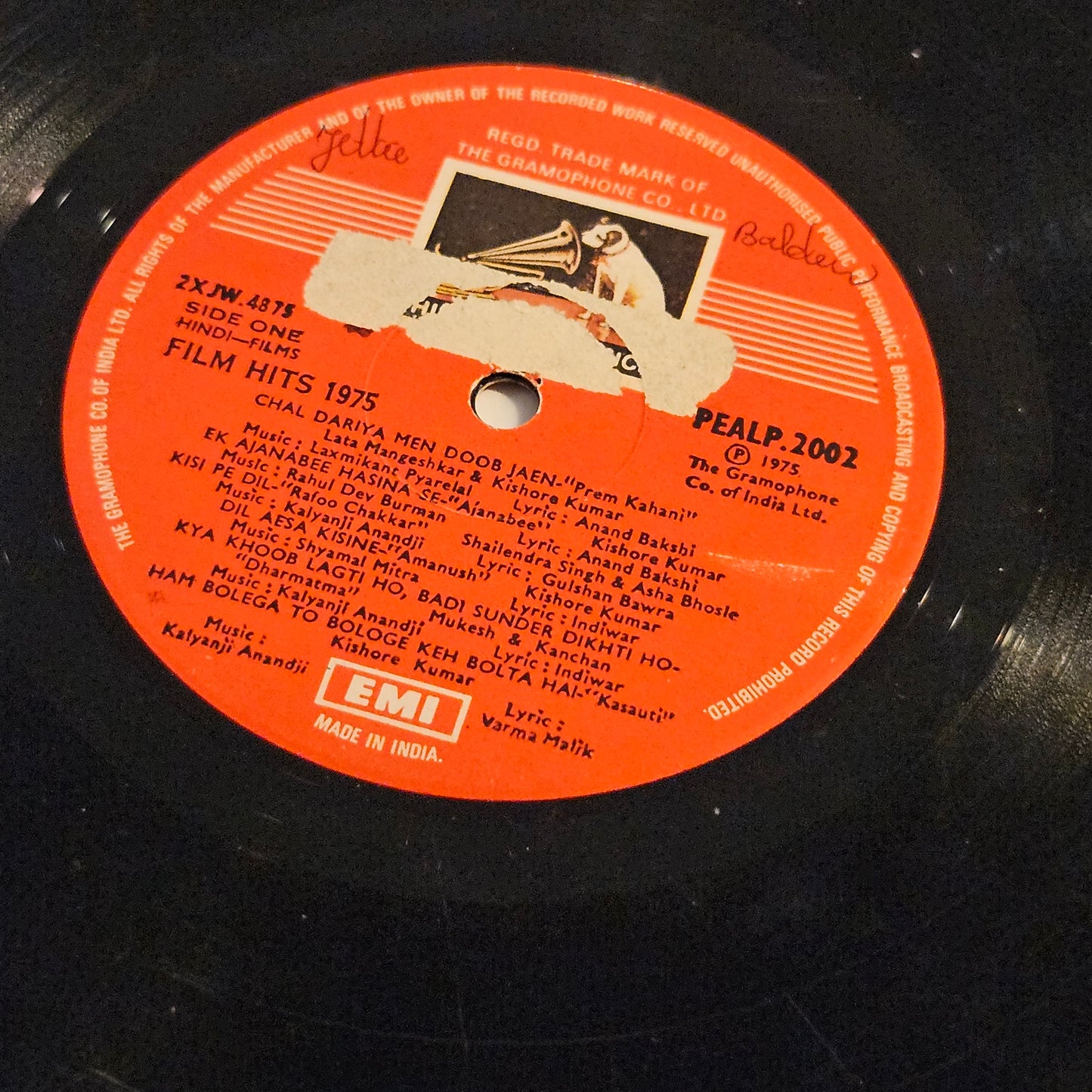 Film Hits of 1975 - Collection of superhit songs gatefold with starts pics and autographs in good+ condition - see songs list in description - from OST PEALP-4002