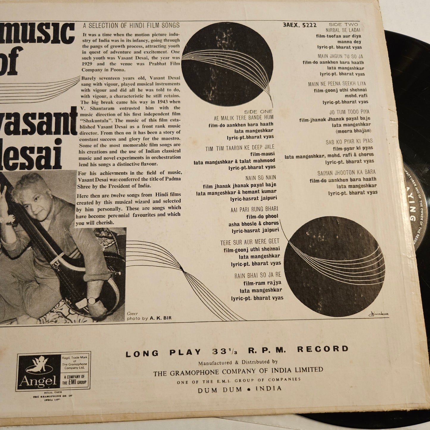 Music of Vasant Desai in VG+ condition includes songs from Do Aankhen Barah Hath - from original soundtrack - 3AEX-5222 rare collection