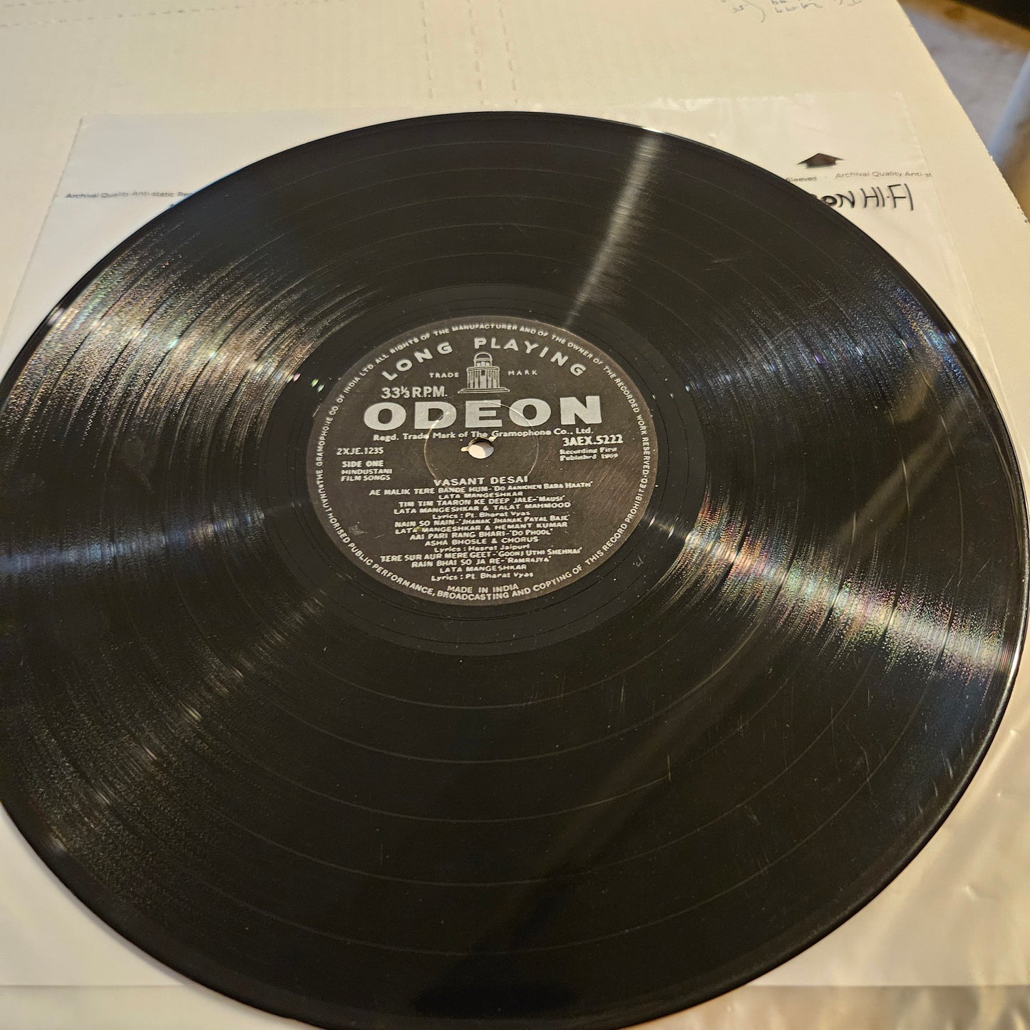 Music of Vasant Desai in VG+ condition includes songs from Do Aankhen Barah Hath - from original soundtrack - 3AEX-5222 rare collection
