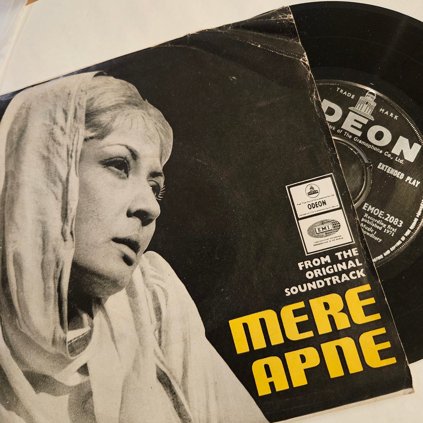 Mere Apne  -Salil Chowdhury and Gulzar  classic  Odeon EP  in Near mint from original soundtrack - odeon thick EP EMOE-2083