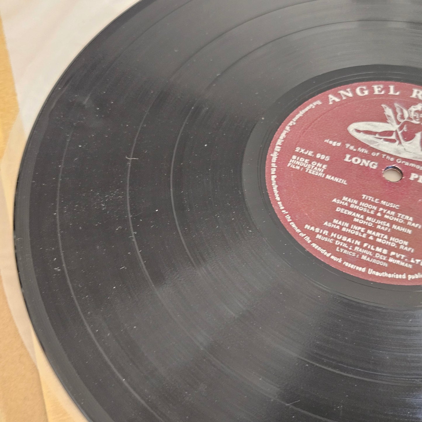 Teesri Manzil - 1st Angel issue - Music R.D. Burman in Excellent to near mint condition from original soundtrack - 3AEX 5109