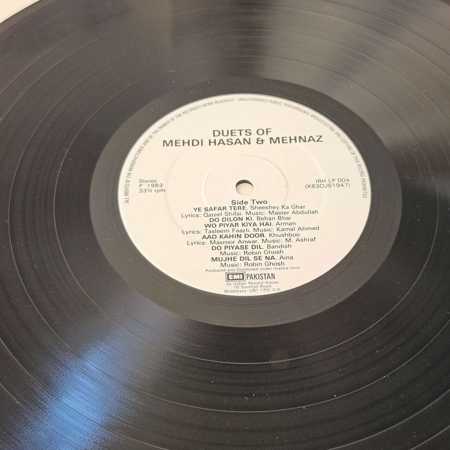 An enchanting hour of duets - Mehdi Hassan and Mehnaz in near mint condition