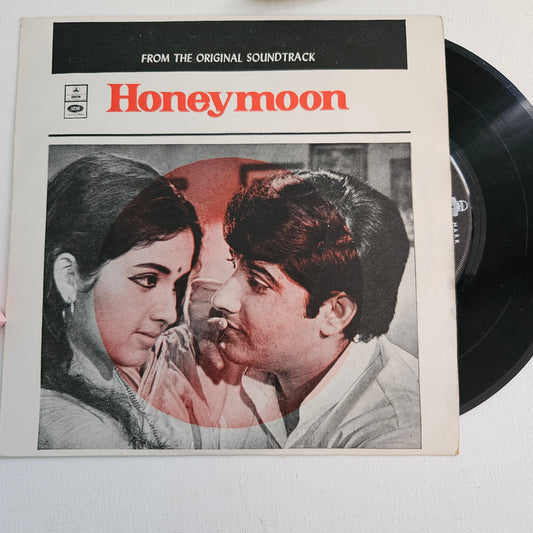 Honeymoon - Usha khanna include Kishore song Mere pyase man ki bahar and other hits classic superhit in Near mint EP