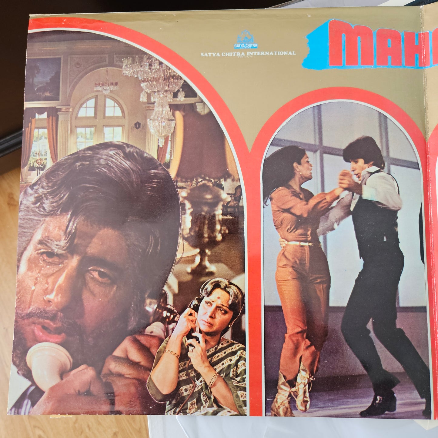 Mahaan - original soundtrack recorded in  premium stereo - Music by R. D. Burman blockbuster in Gatefold edition  in near mint condition