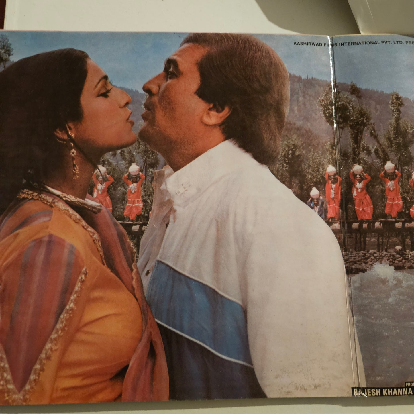 Alag Alag - Gatefold edition R D BURMAN record in near mint