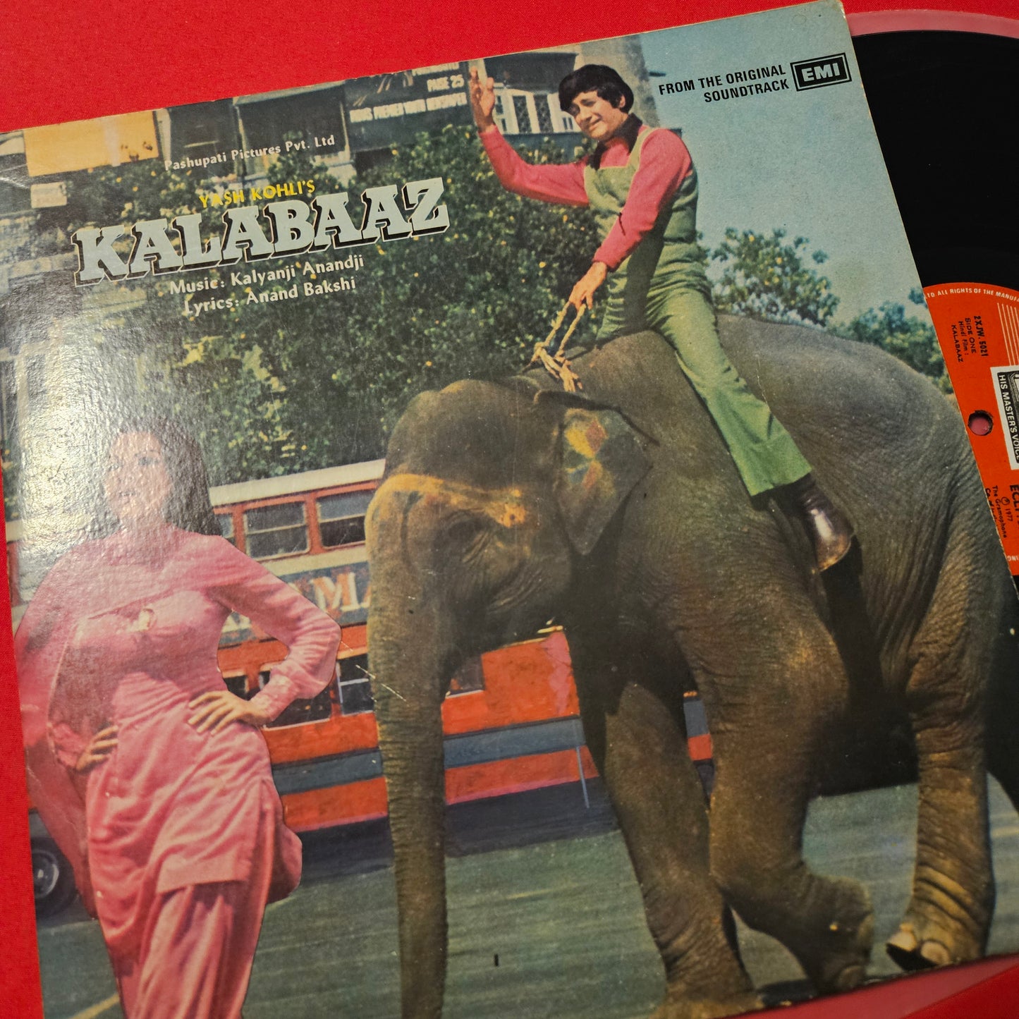 Kalabaaz - original soundtrack Music by Kalyanji Anandji Rare psych funk record in excellent condition with  gatefold cover