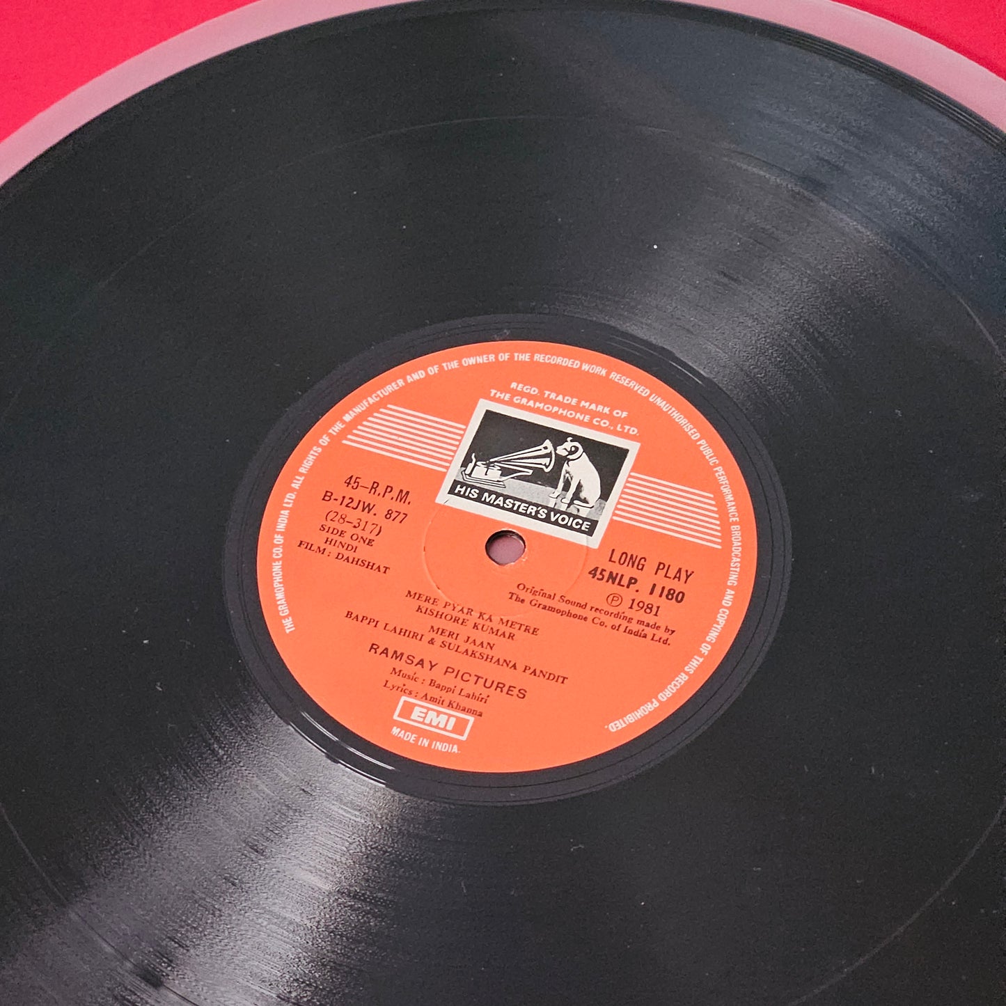 Dahshat - bappi Lahiri - Superhit psych funk in near mint