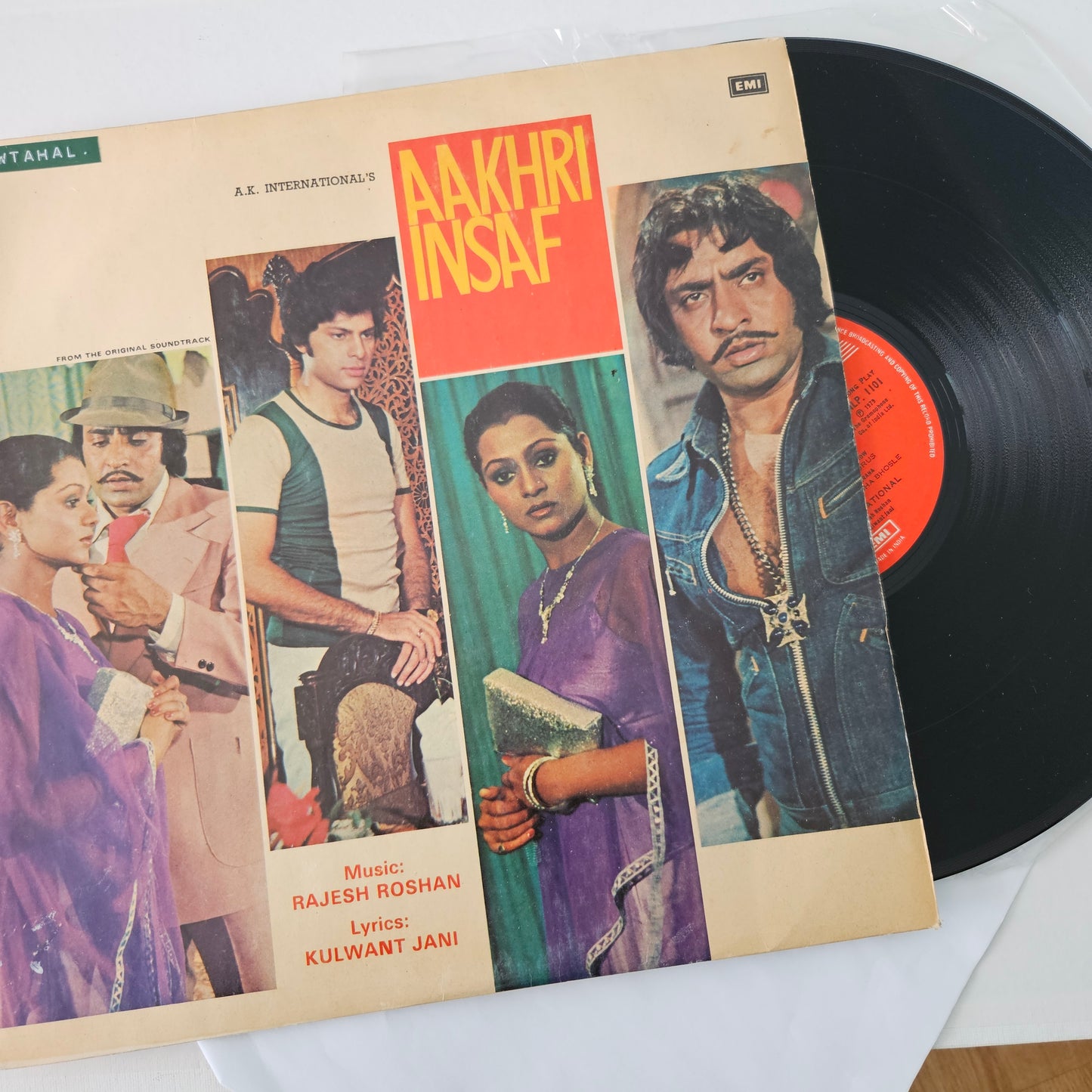 Aakhri Insaf - original soundtrack and music by Rajesh Roshan  in near mint 45 rpm LP