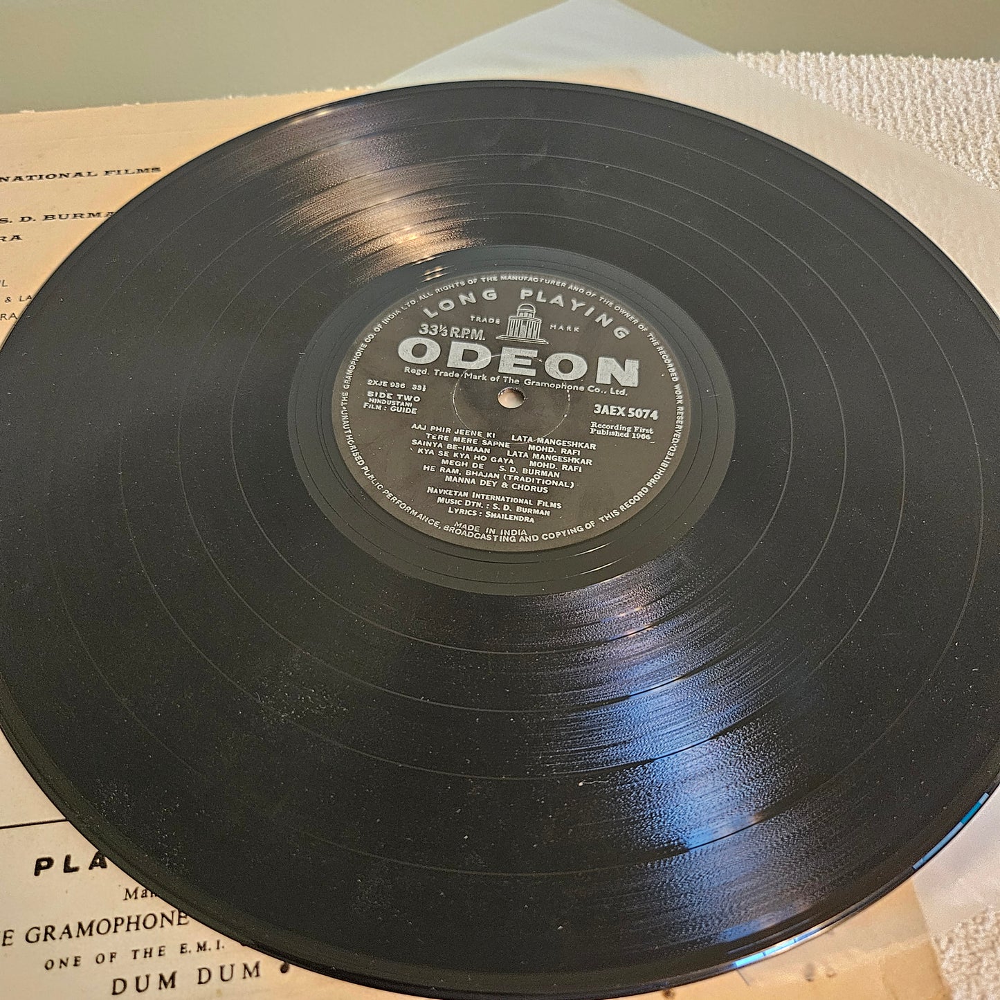 Guide - S D burman and Navketan blockbuster  odeon edition - Excellent condition