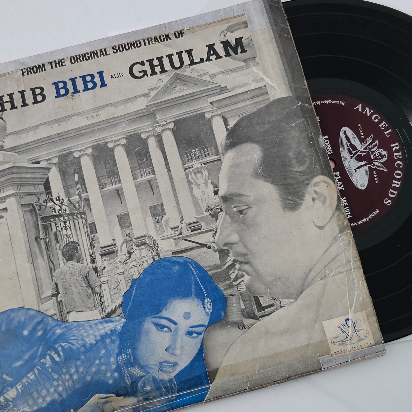 Sahib Bibi Aur Ghulam - Music by Hemant Kumar -  classic Guru Dutt' films original soundtrack - 10 Inch Angel in excellent condition