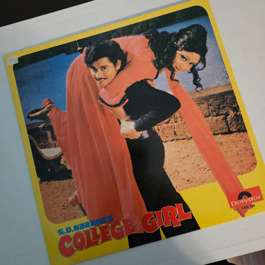 COLLEGE GIRL - Bappi Lahiri Record with Kishore song" Pyar manga has tumhi se"in near mint Pristine