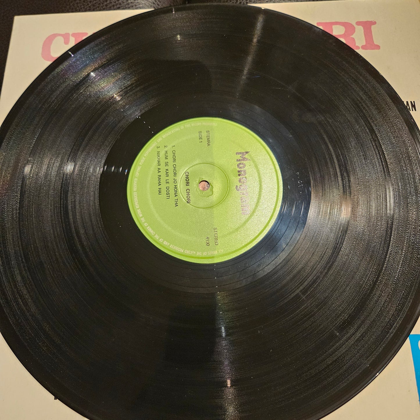 CHORI CHORI -  1972 - Music by Shnkar jaikishan Europe made Near Mint