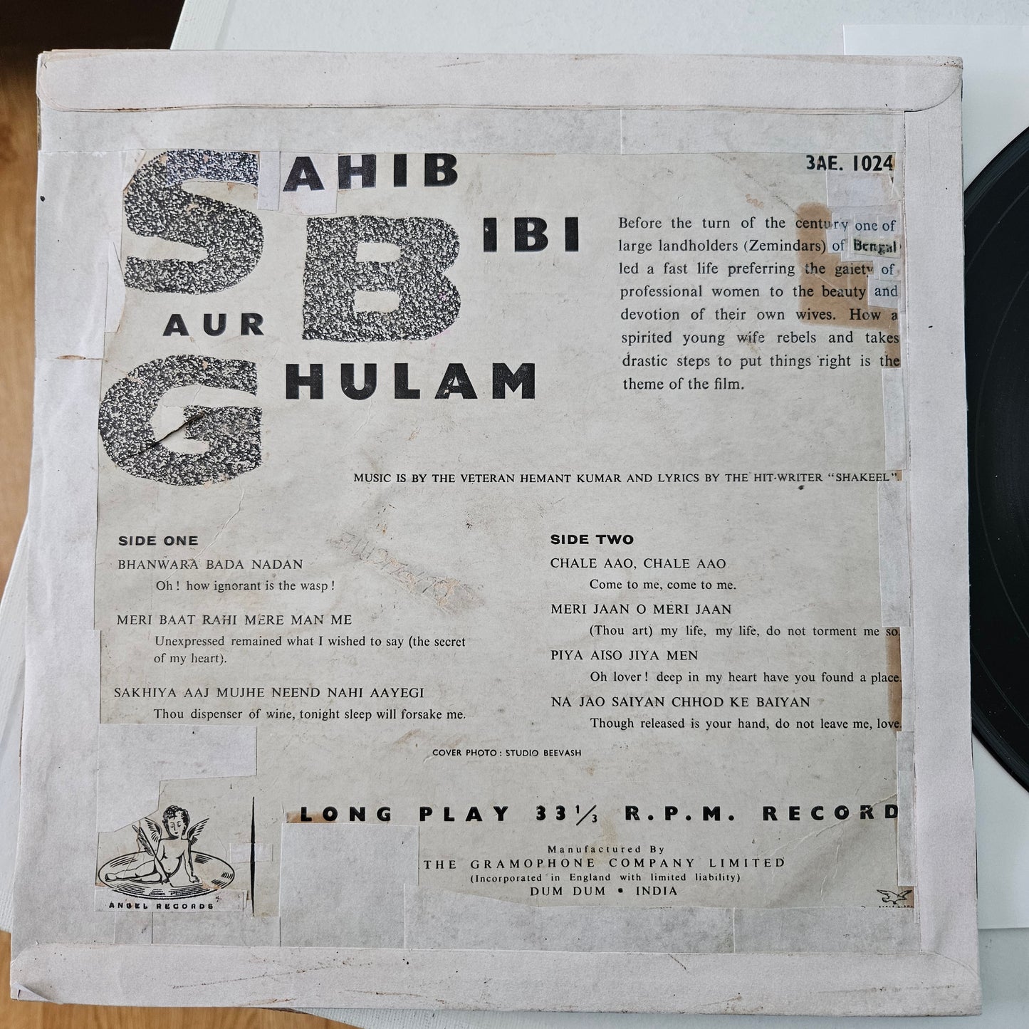 Sahib Bibi Aur Ghulam - Music by Hemant Kumar -  classic Guru Dutt' films original soundtrack - 10 Inch Angel in excellent condition