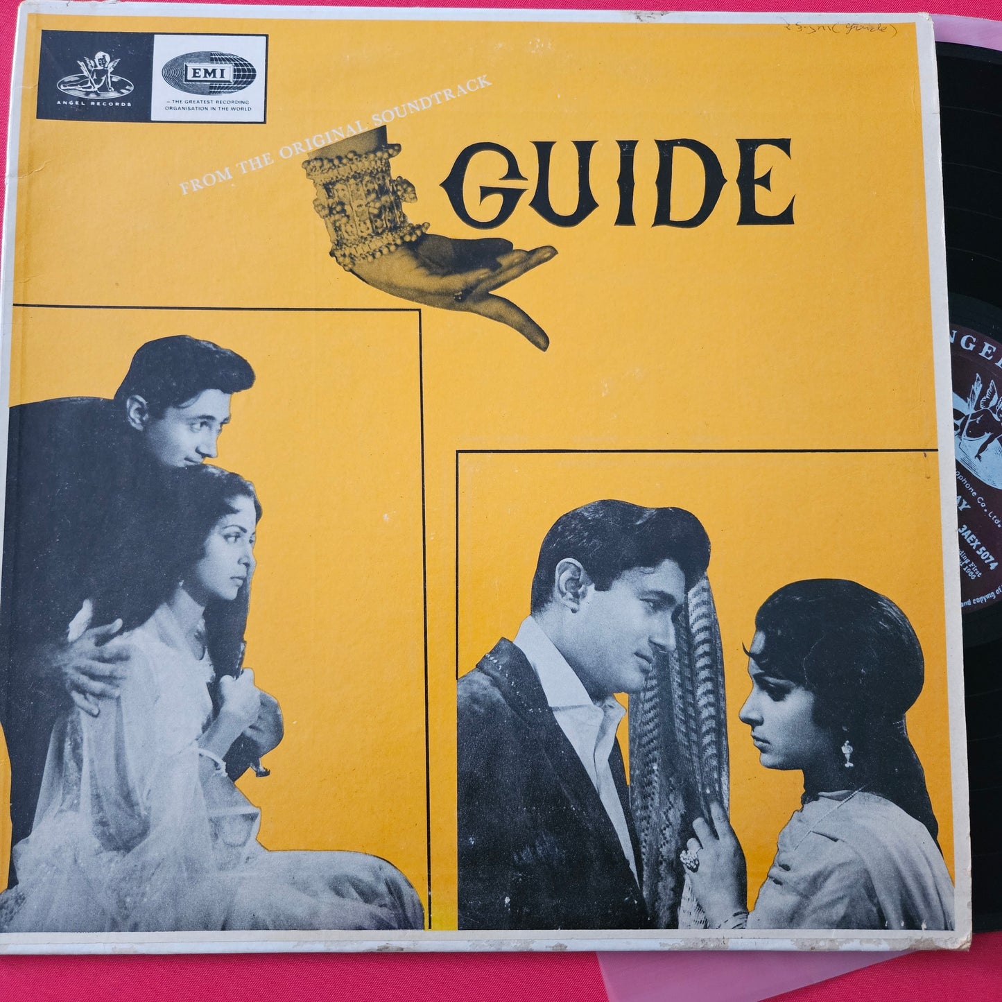 Guide - S. D. burman and Navketan blockbuster - 1st Angel edition in VG+ condition