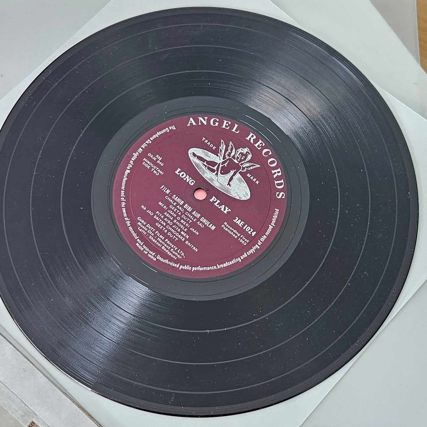 Sahib Bibi Aur Ghulam - Music by Hemant Kumar -  classic Guru Dutt' films original soundtrack - 10 Inch Angel in excellent condition