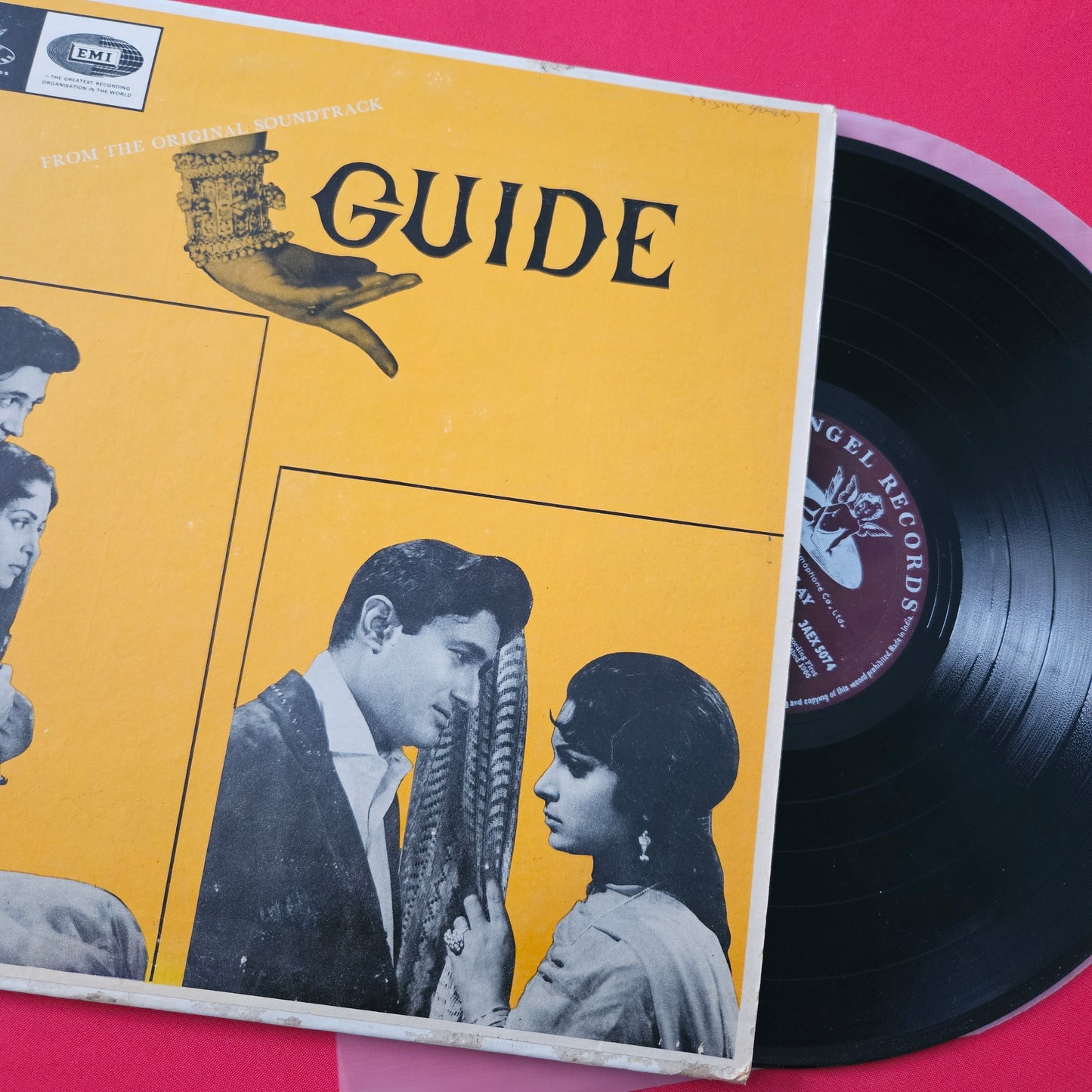 Guide - S. D. burman and Navketan blockbuster - 1st Angel edition in VG+ condition