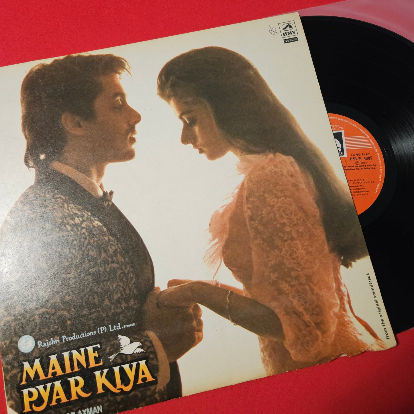 Maine Pyar Kiya (1989) - Superhit Music by  Raamlaxman in near mint condition - no hairlines and spotless